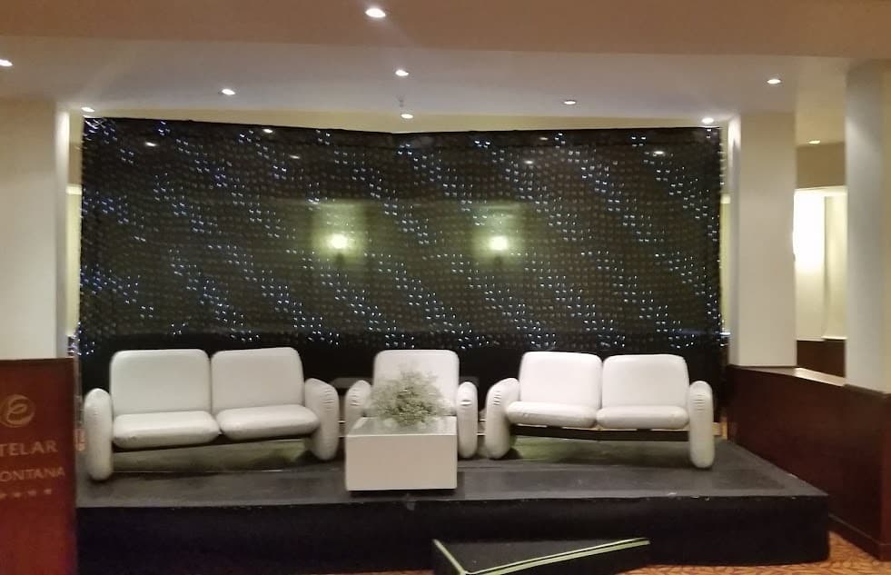 Salas Lounge